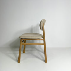 Cadeira sinuosa tauari - estofado linho areia - Veromobili | Móveis e Decoração